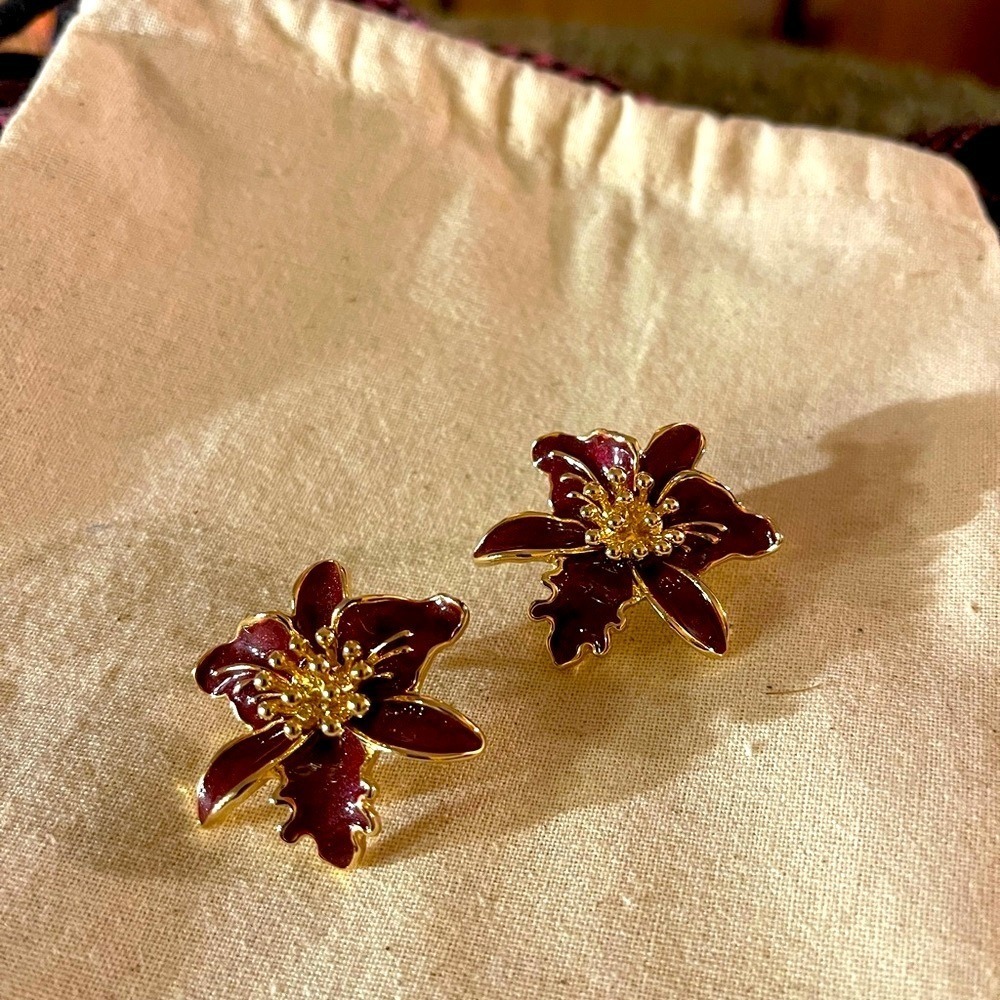 Elegant Floral Earrings‎